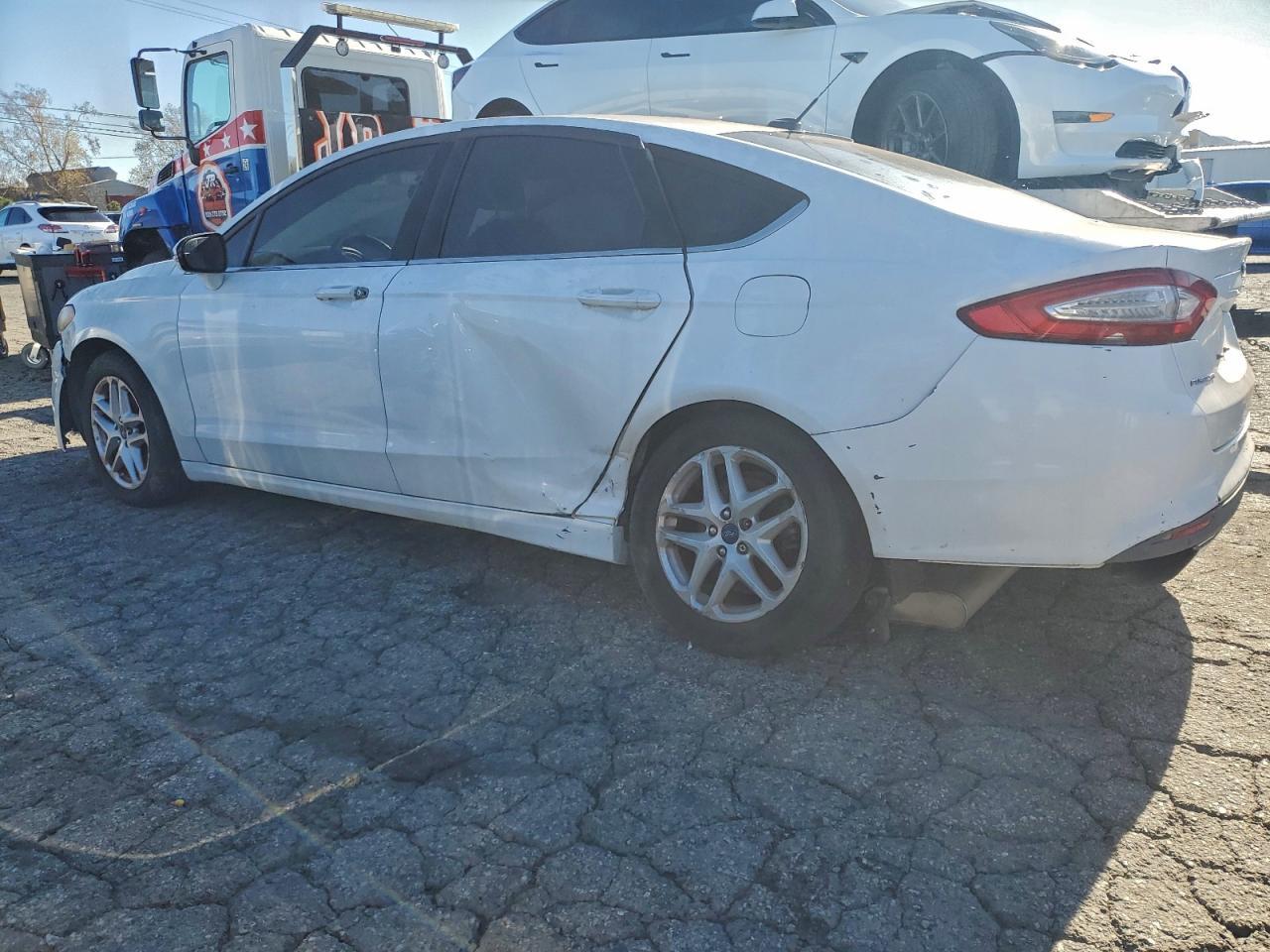2014 Ford Fusion Se - Image 2