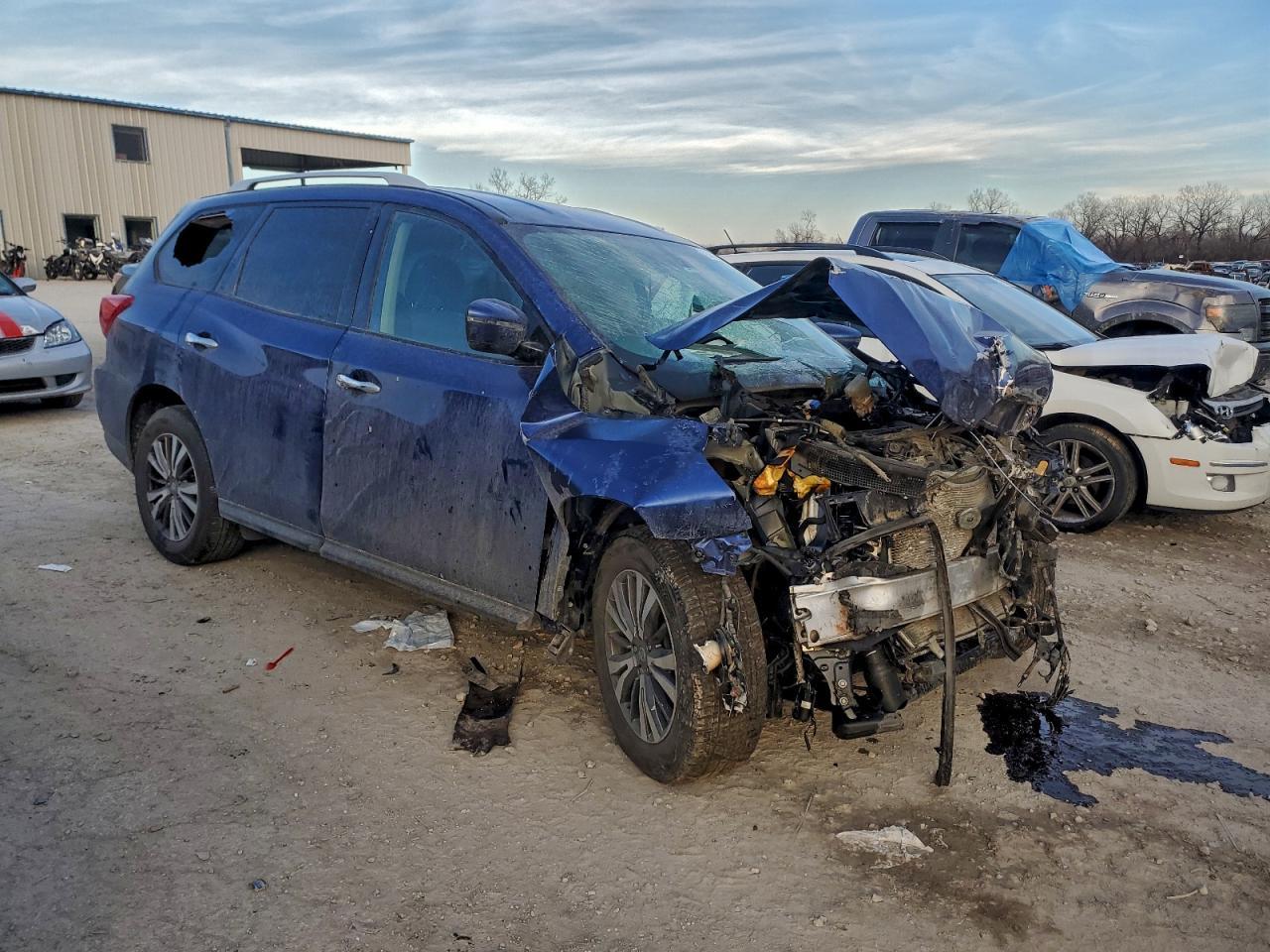 2020 Nissan Pathfinder Sv - Image 4