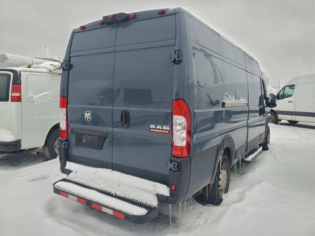 2020 Ram Promaster 3500 Delivery Van - Фото 3