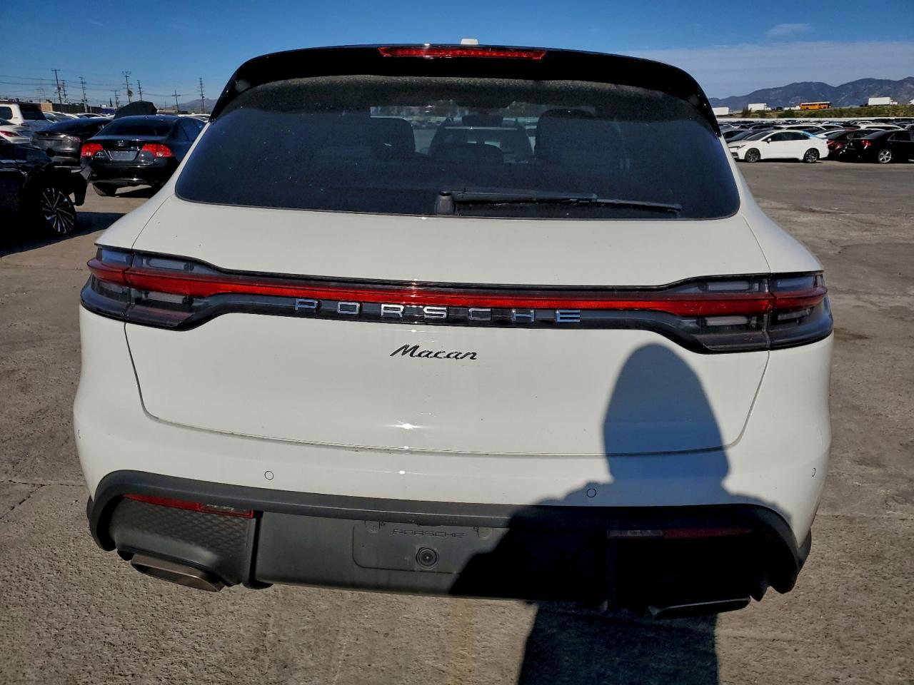 2024 Porsche Macan Base - Image 6