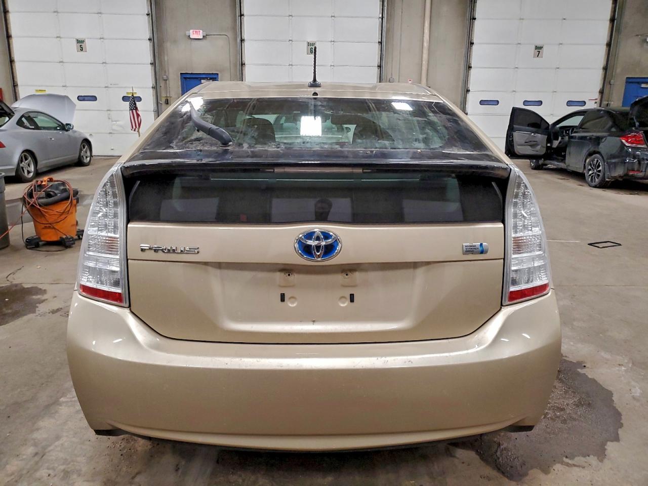 2010 Toyota Prius - Фото 6