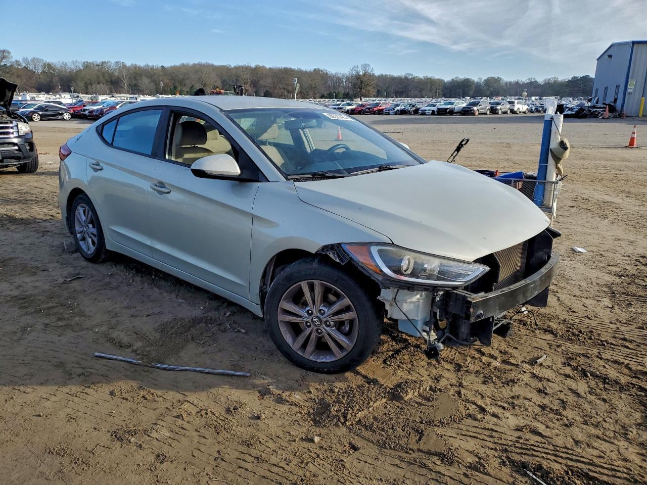 2017 Hyundai Elantra Se - Фото 4