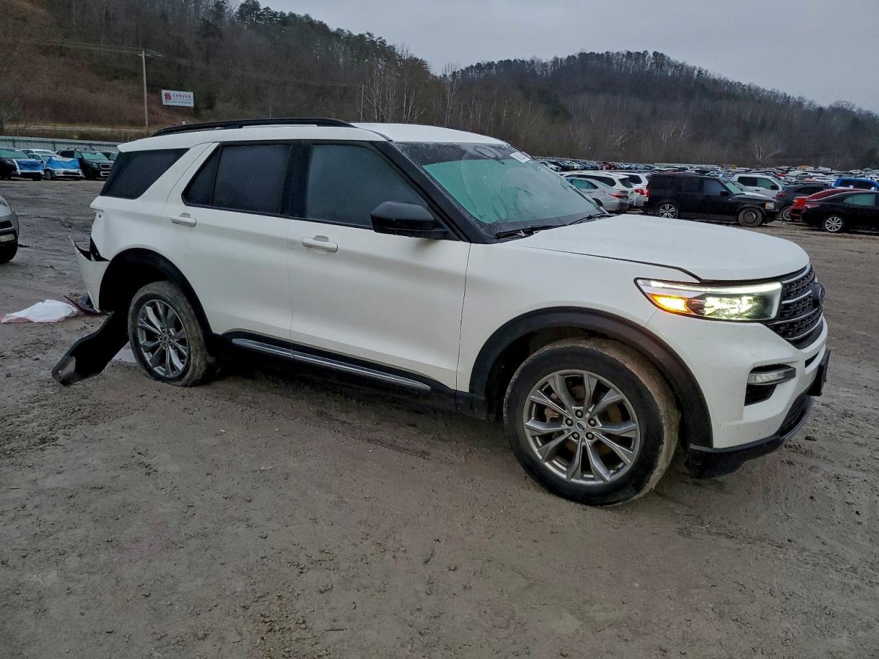 2023 Ford Explorer Xlt - Фото 4