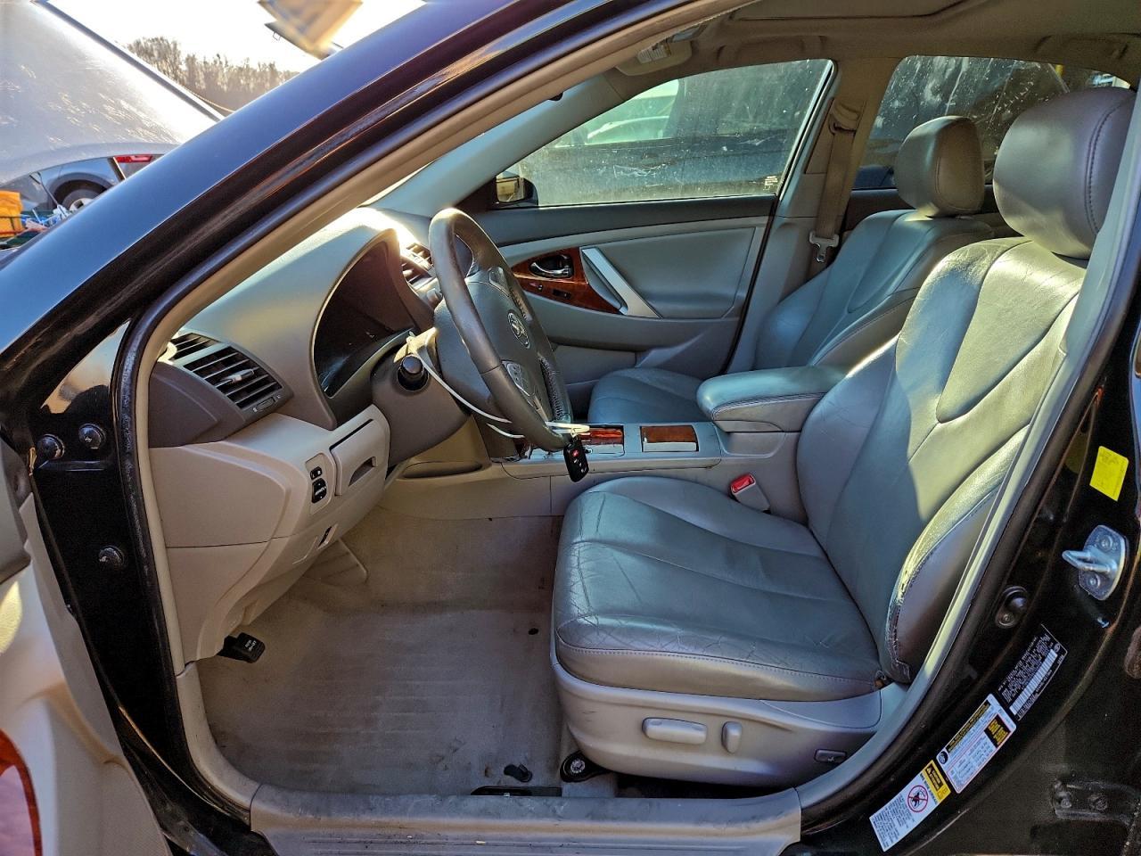 2011 Toyota Camry Se - Image 7