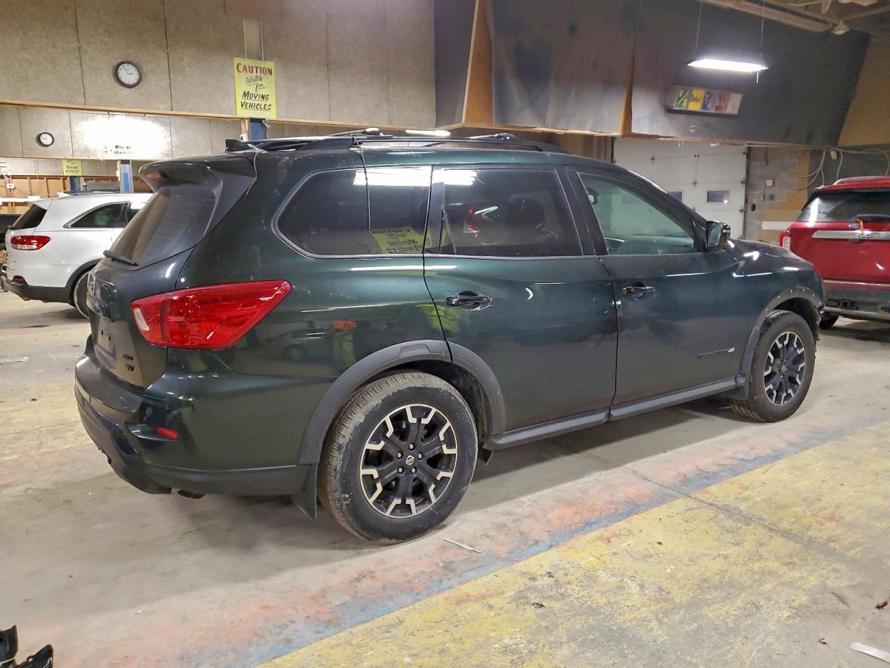 2020 Nissan Pathfinder Sv - Фото 3