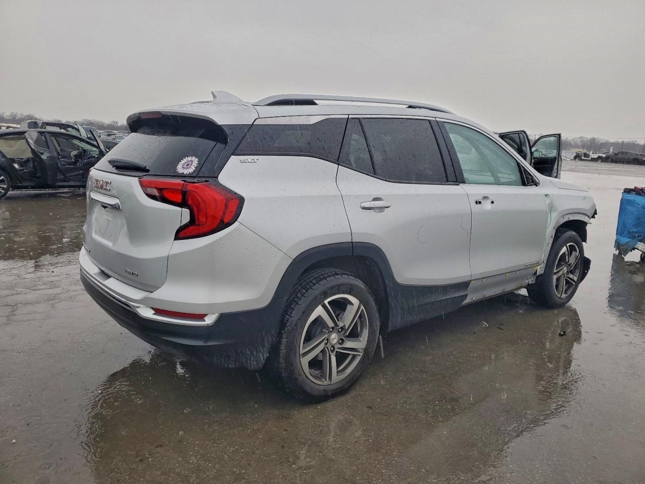 2021 GMC Terrain Slt - Фото 3