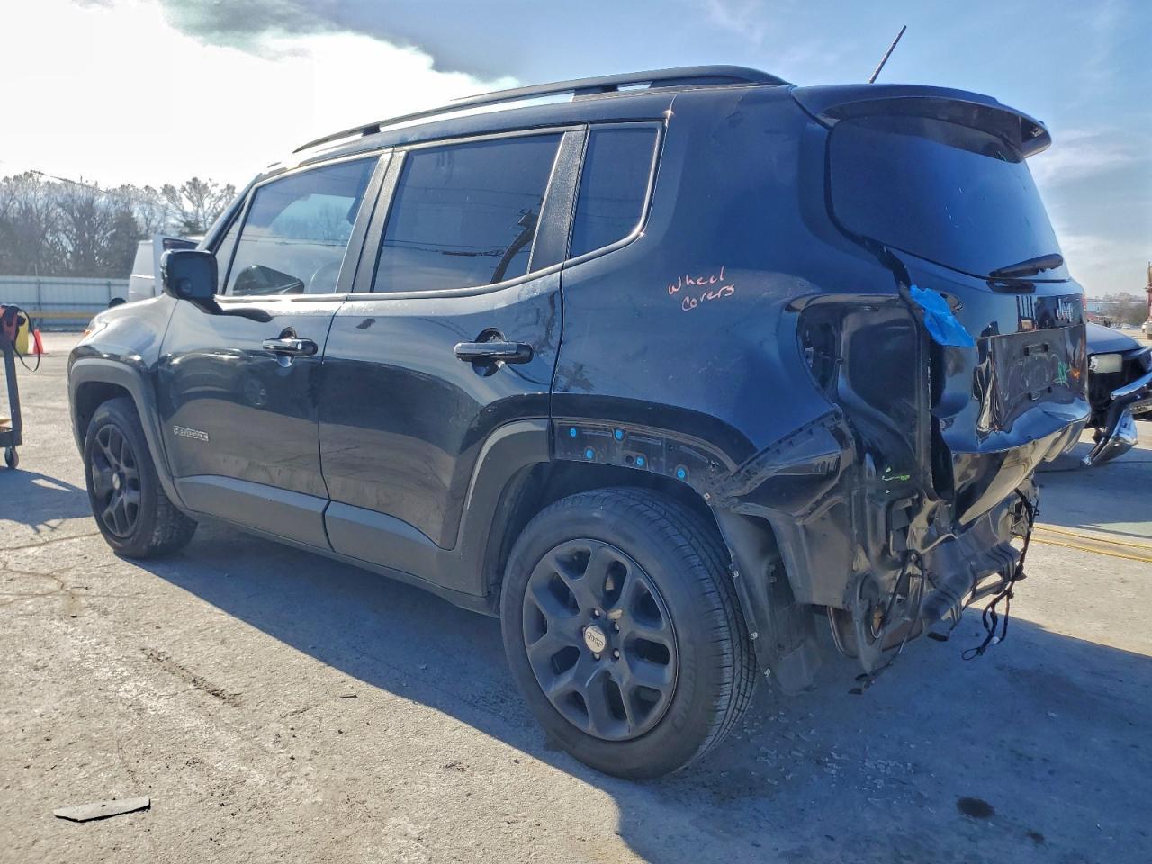2017 Jeep Renegade Latitude - Image 2