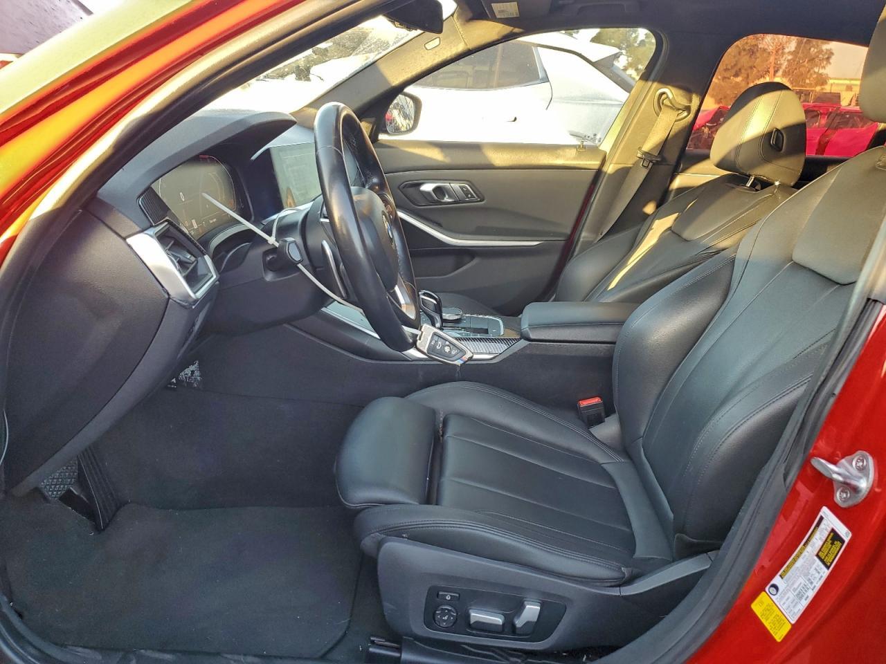 2020 BMW 330I - Фото 7