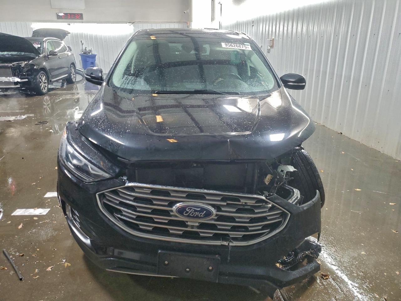 2022 Ford Edge Titanium - Фото 5