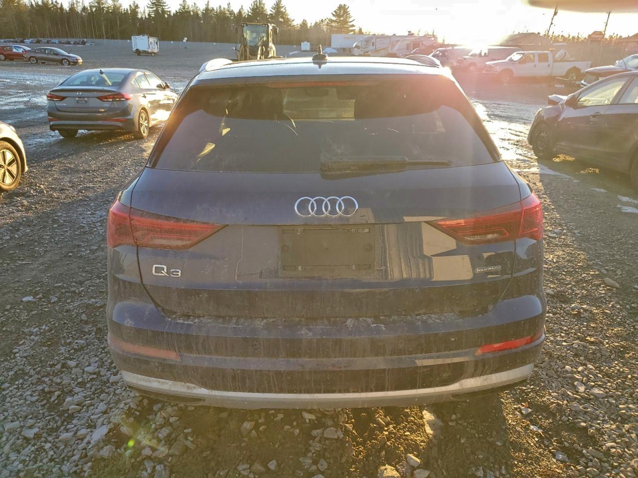 2021 Audi Q3 Premium Plus 40 - Фото 6