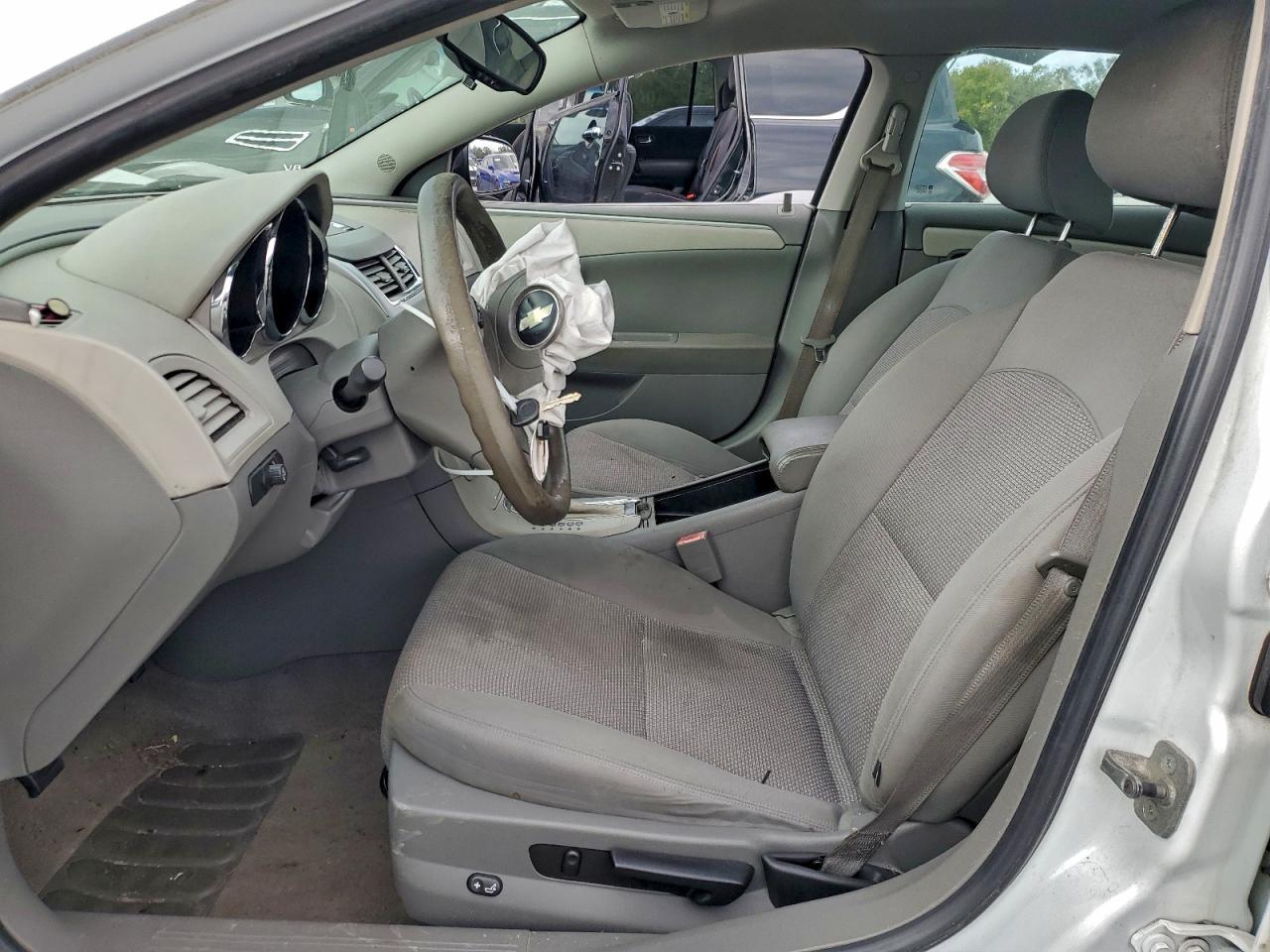 2010 Chevrolet Malibu Ls - Фото 7