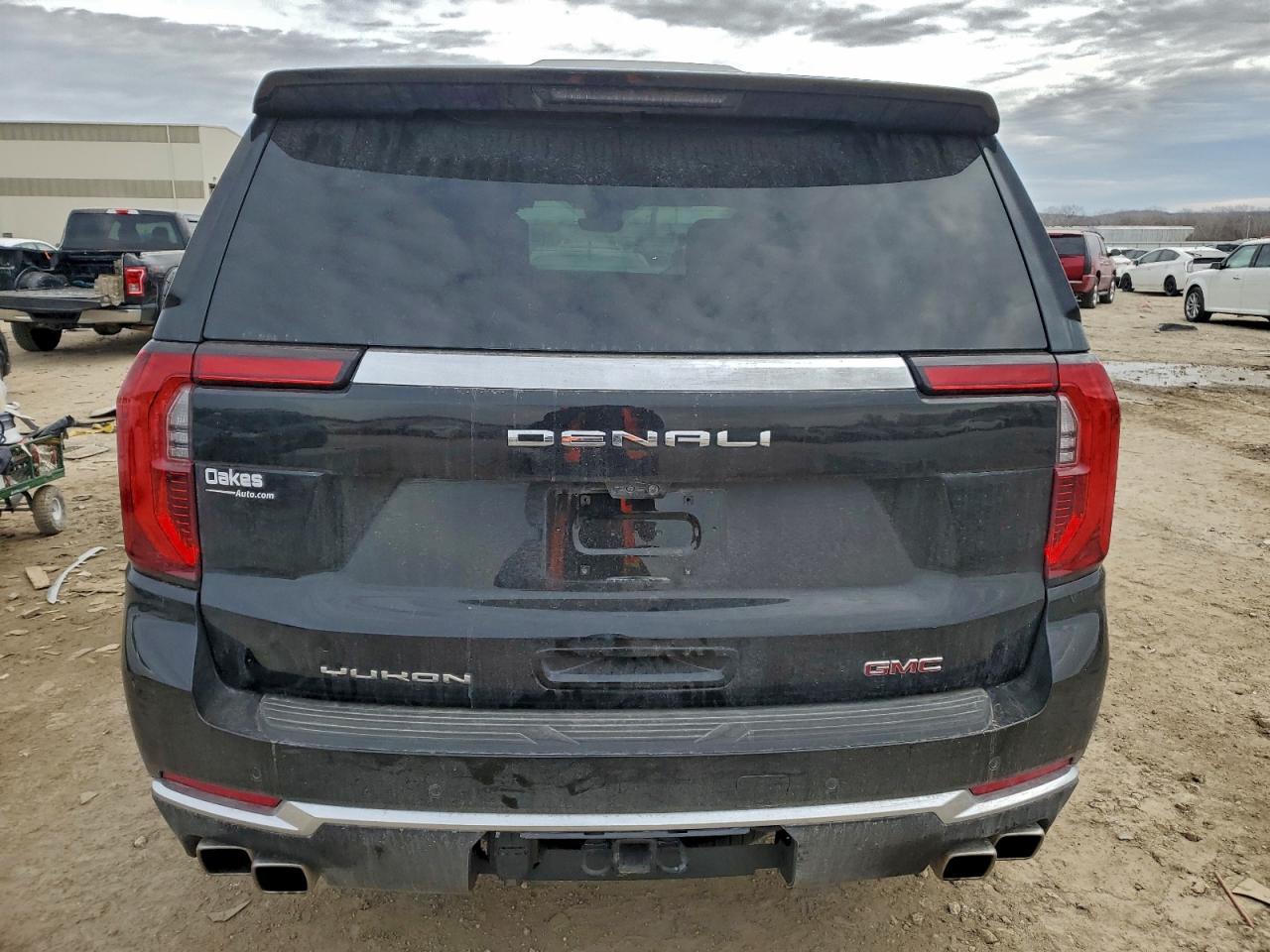 2025 GMC Yukon Denali - Image 6