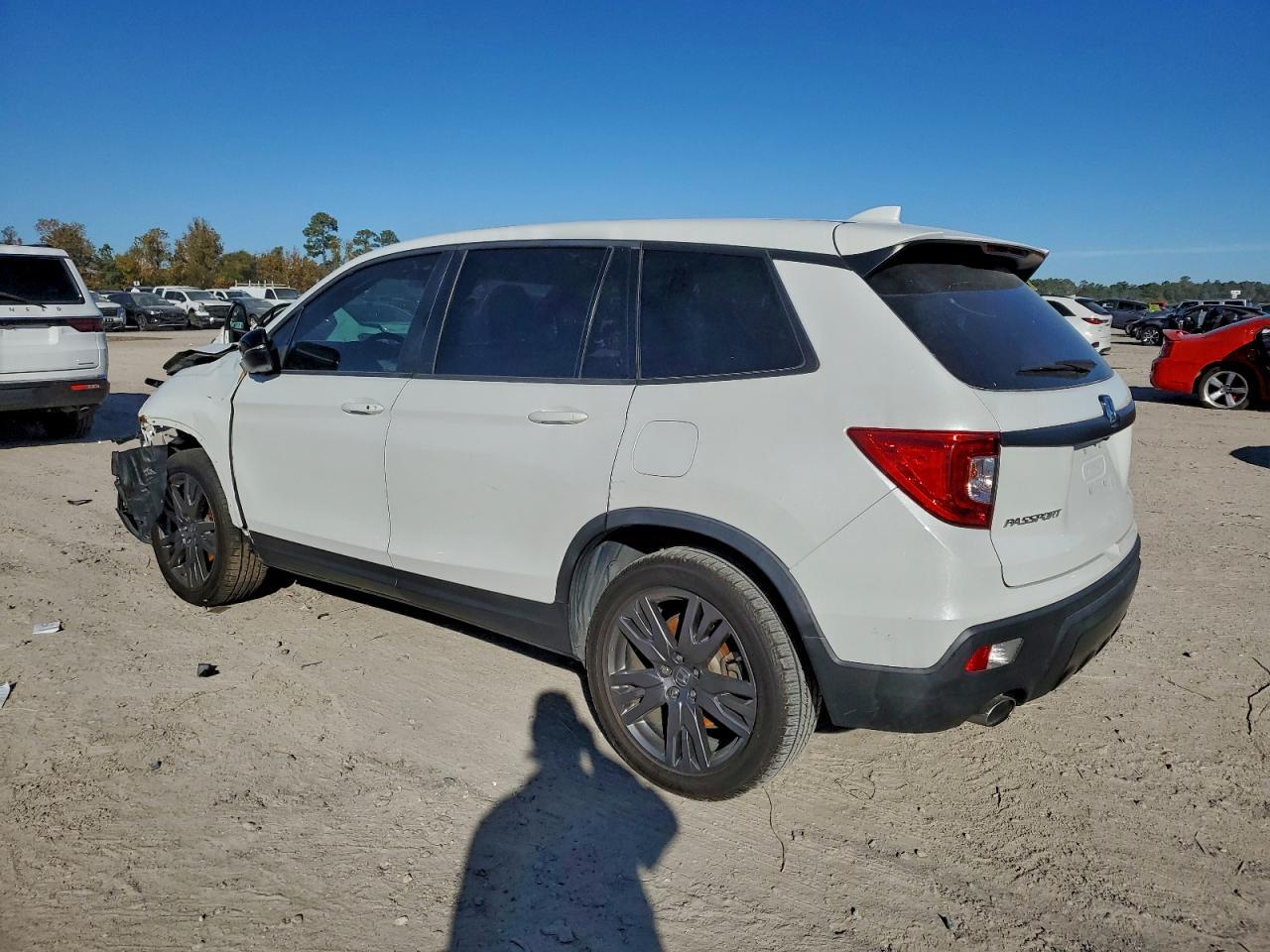 2021 Honda Passport Exl - Image 2