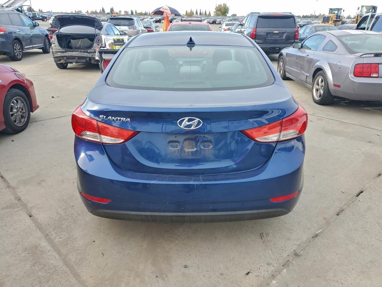 2016 Hyundai Elantra Se - Image 6