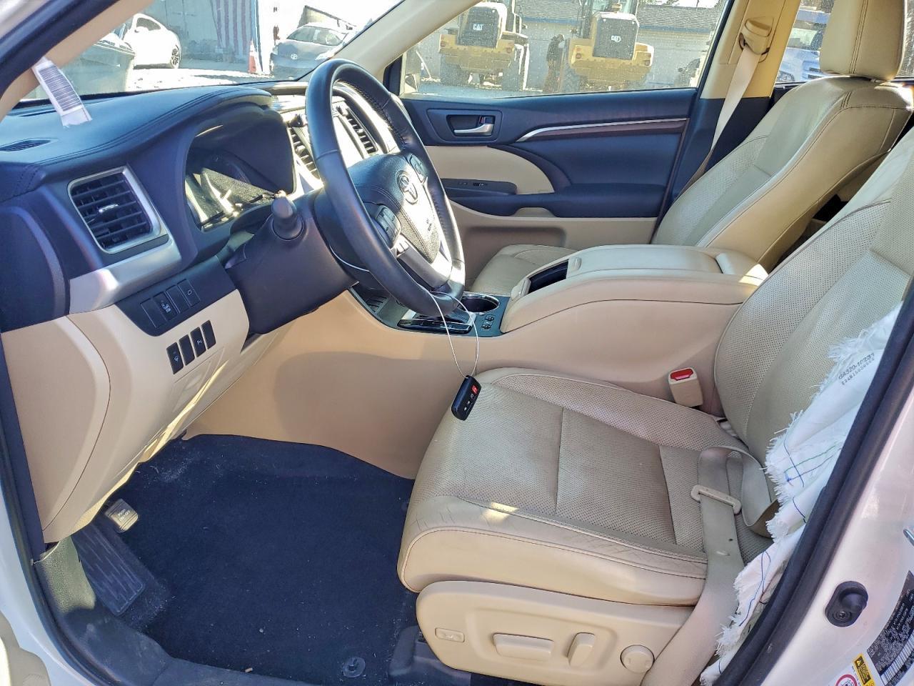 2015 Toyota Highlander Limited - Image 7
