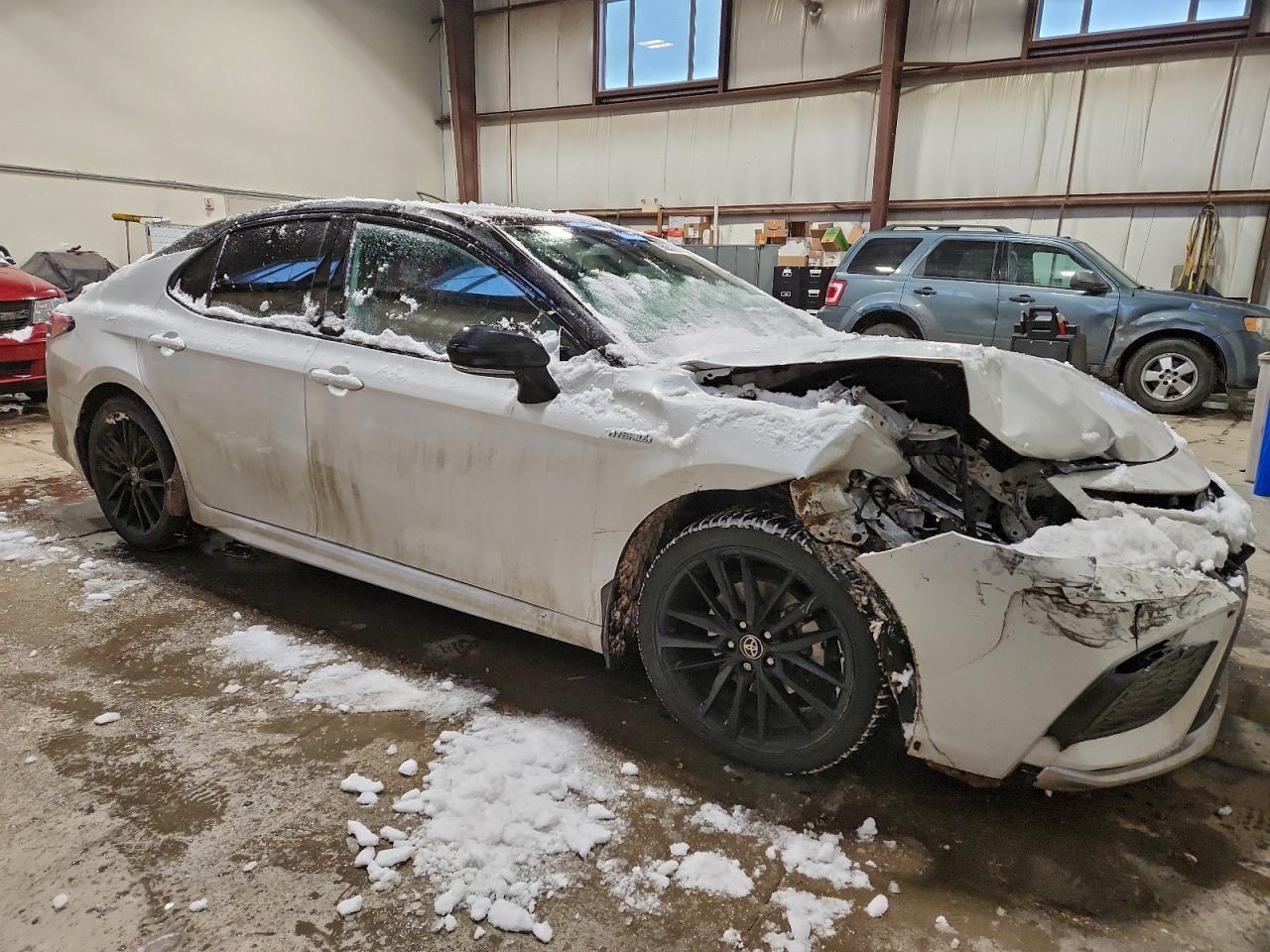 2021 Toyota Camry Xse - Фото 4