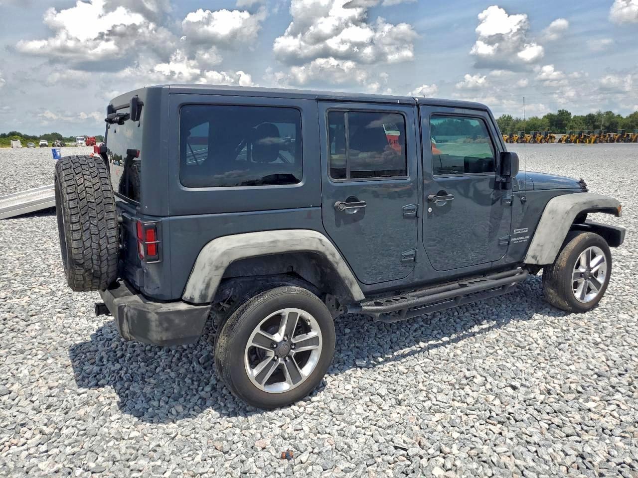 2017 Jeep Wrangler Unlimited Sport - Фото 3
