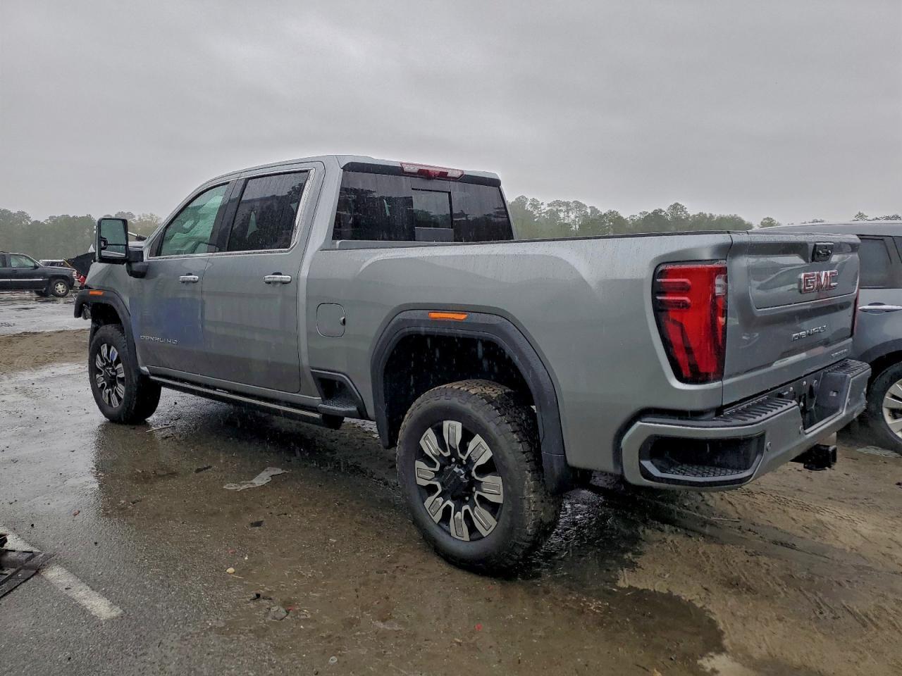 2025 GMC Sierra K2500 Denali - Фото 2