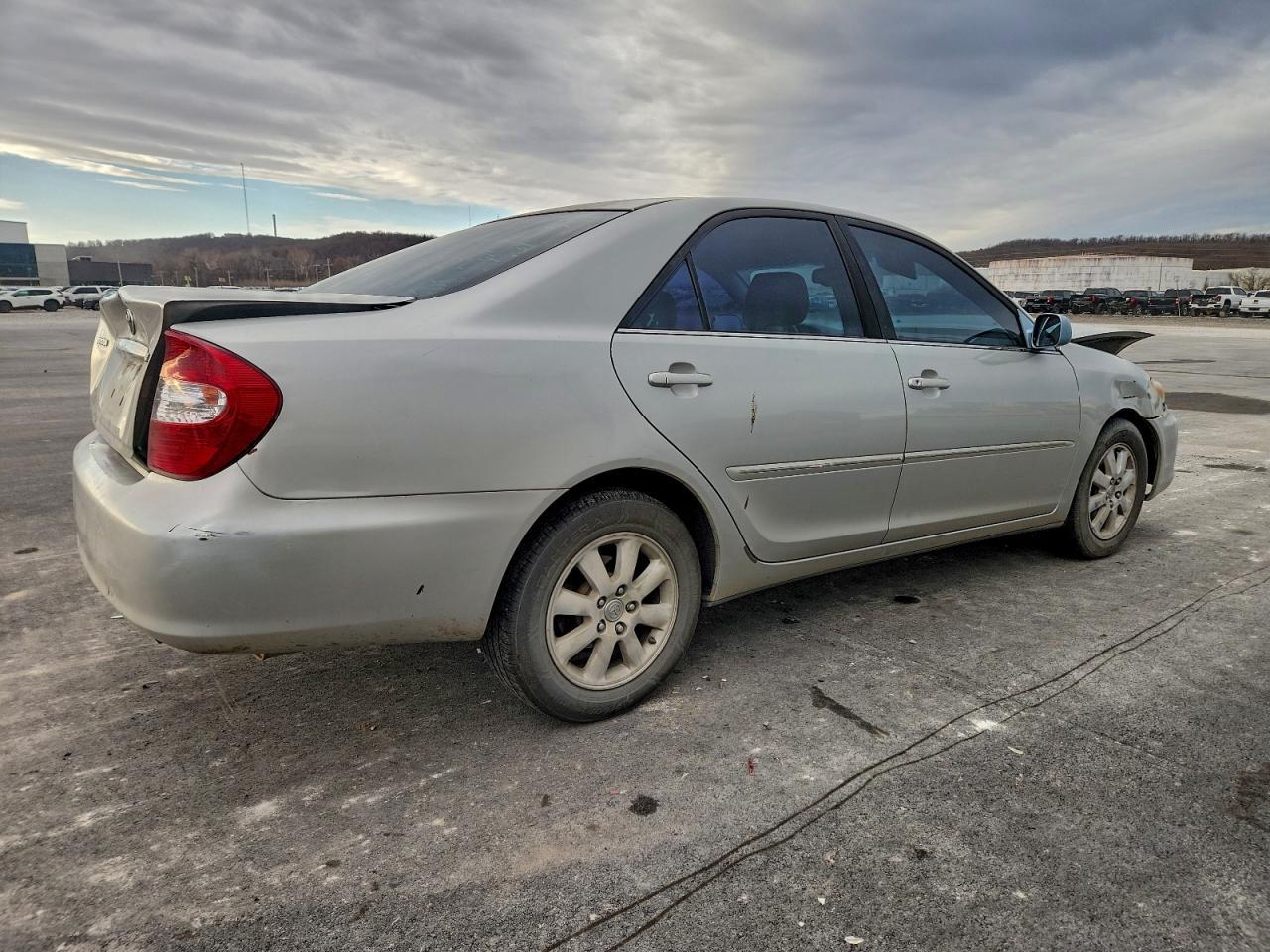 2002 Toyota Camry Le - Image 3