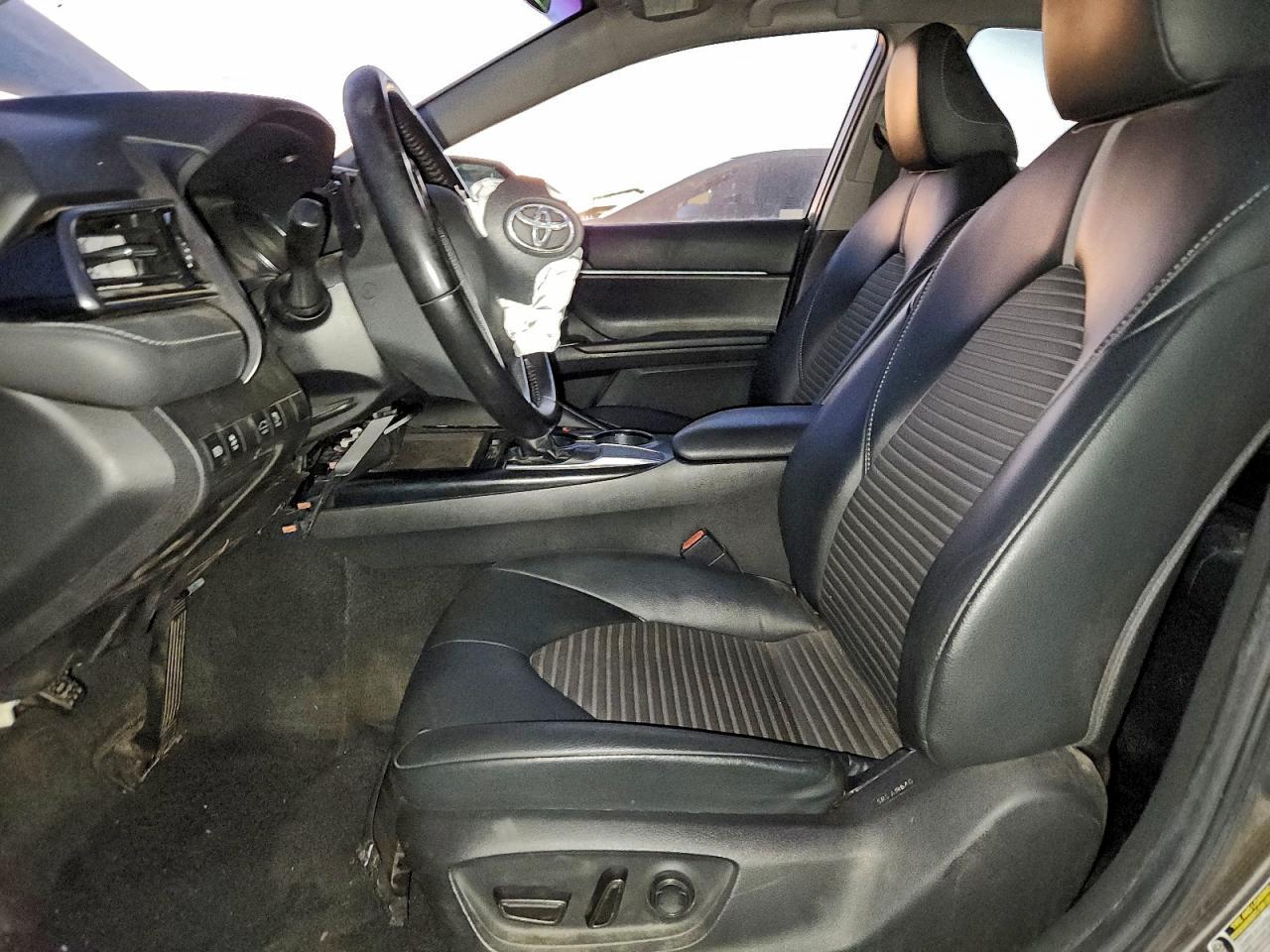 2019 Toyota Camry L - Фото 7