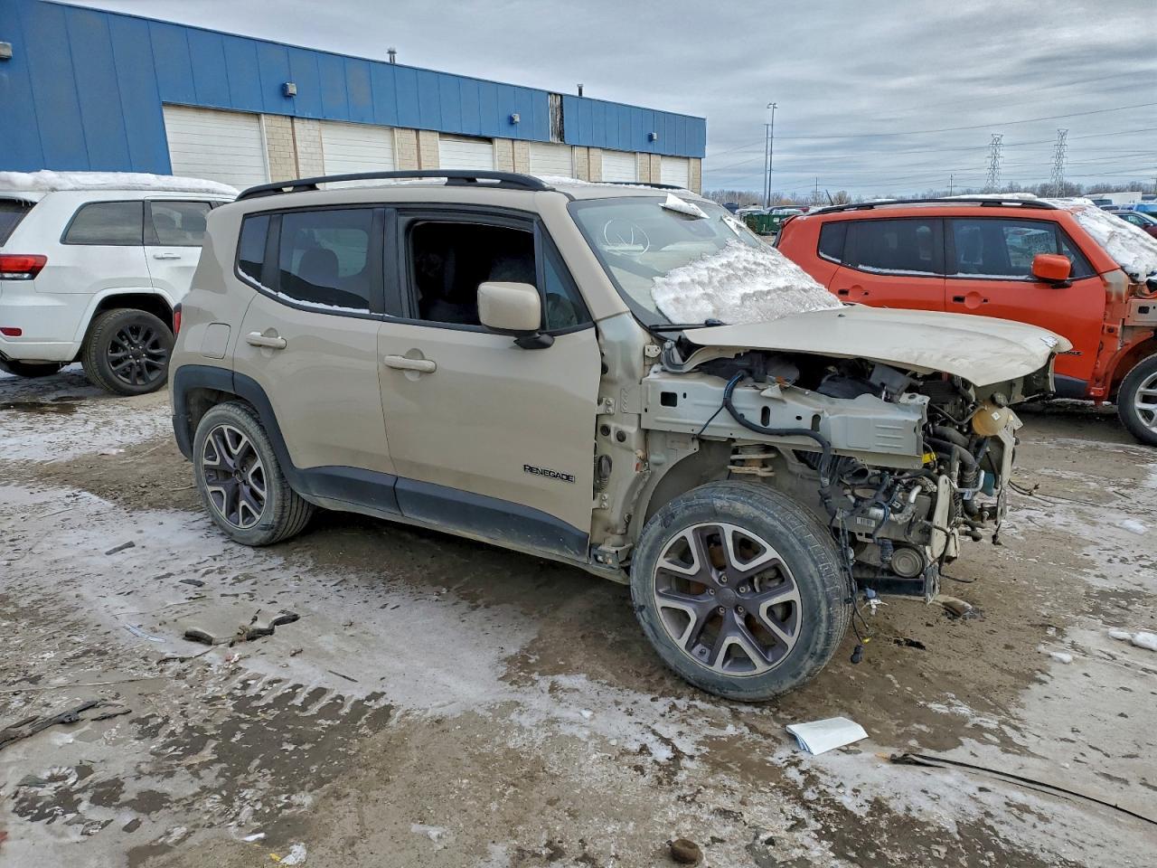 2015 Jeep Renegade Latitude - Image 4