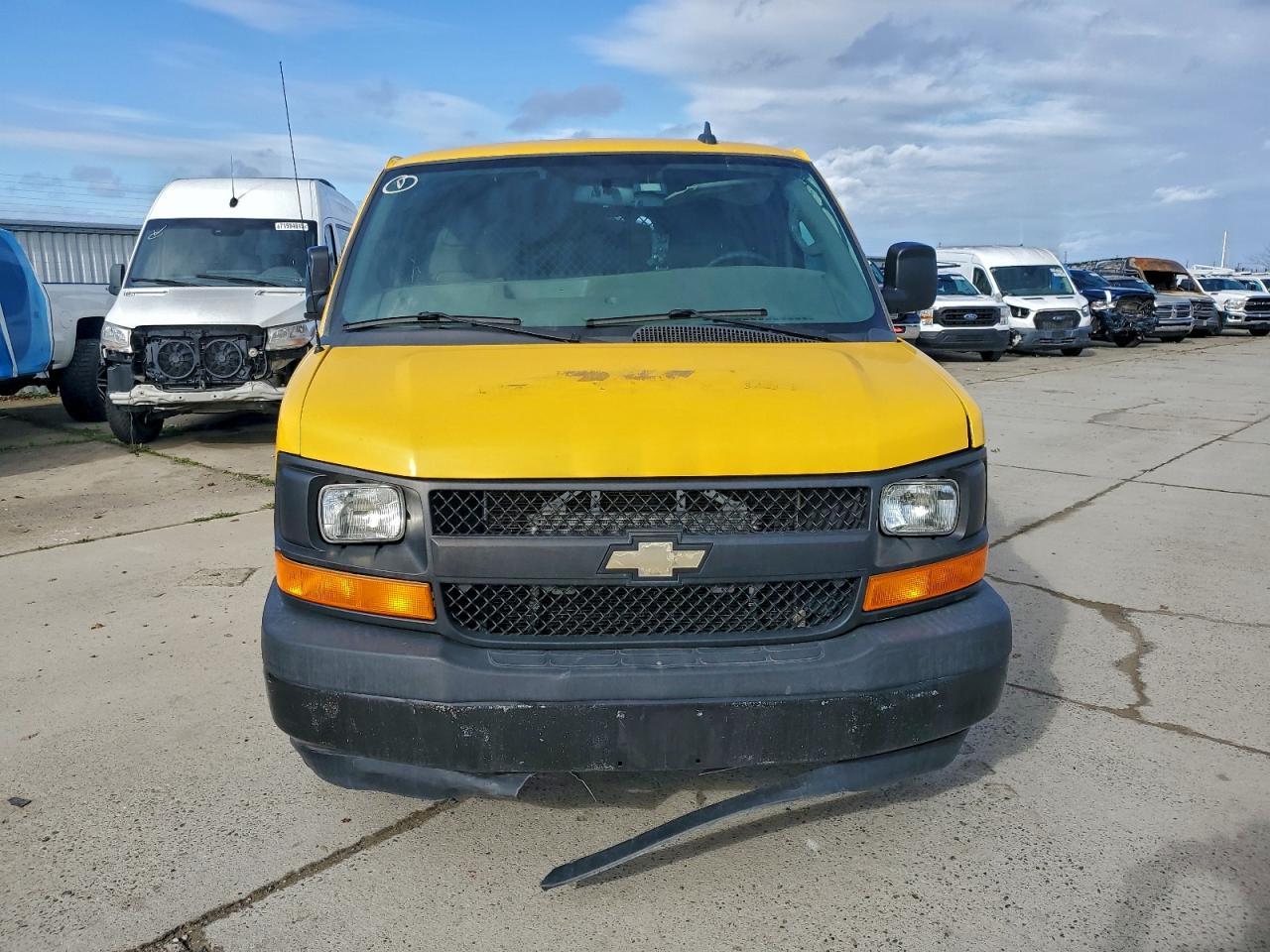 2017 Chevrolet Express G2500 - Фото 5