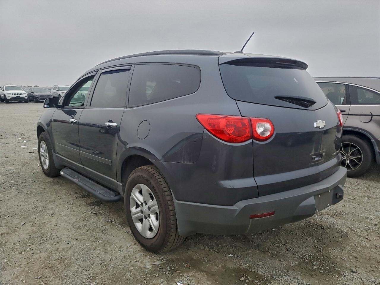 2012 Chevrolet Traverse Ls - Фото 2