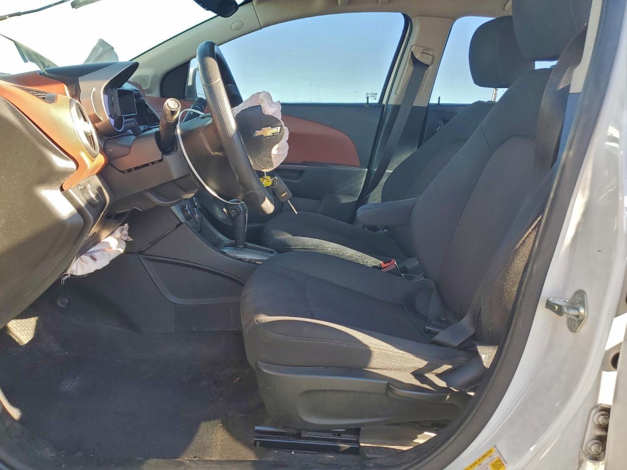 2014 Chevrolet Sonic Lt - Фото 7