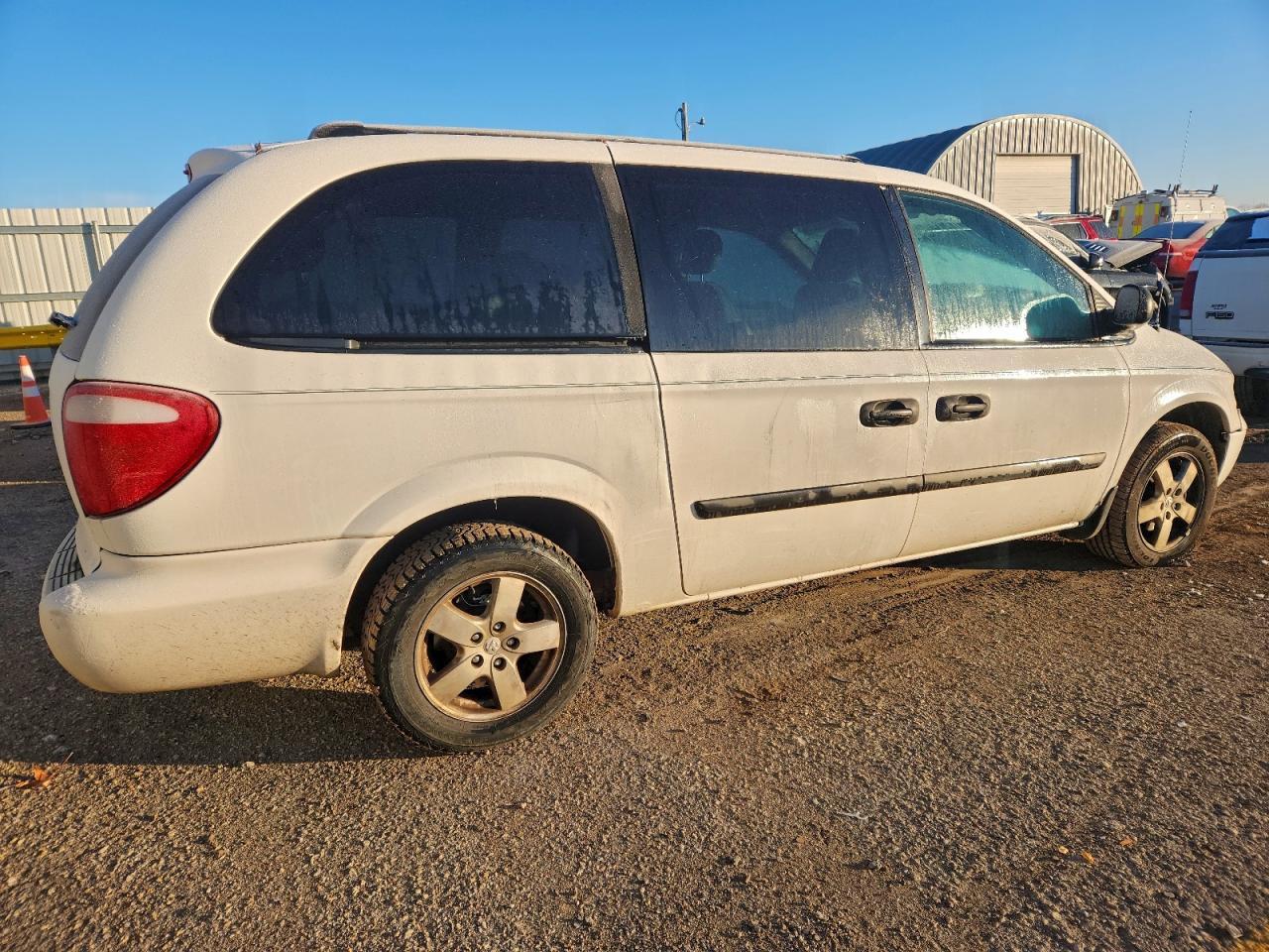 2005 Dodge Grand Caravan Se - Image 3