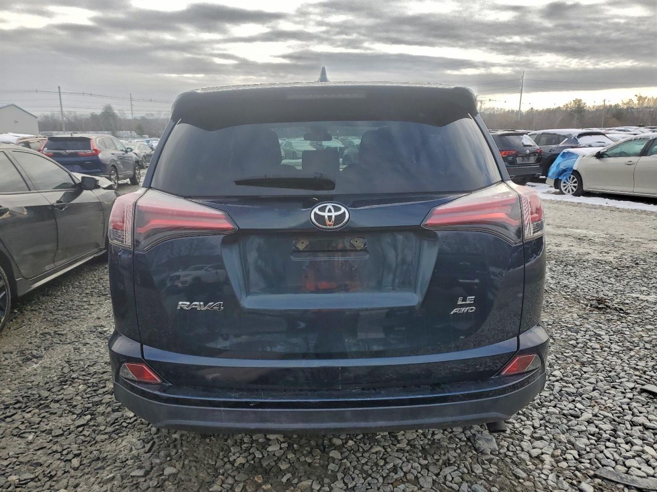 2018 Toyota Rav4 Le - Фото 6
