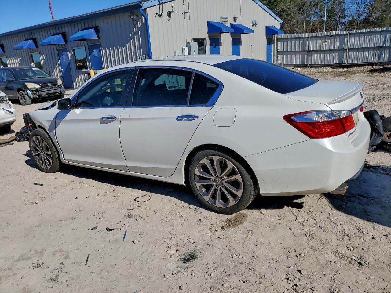 2015 Honda Accord Sport - Фото 2