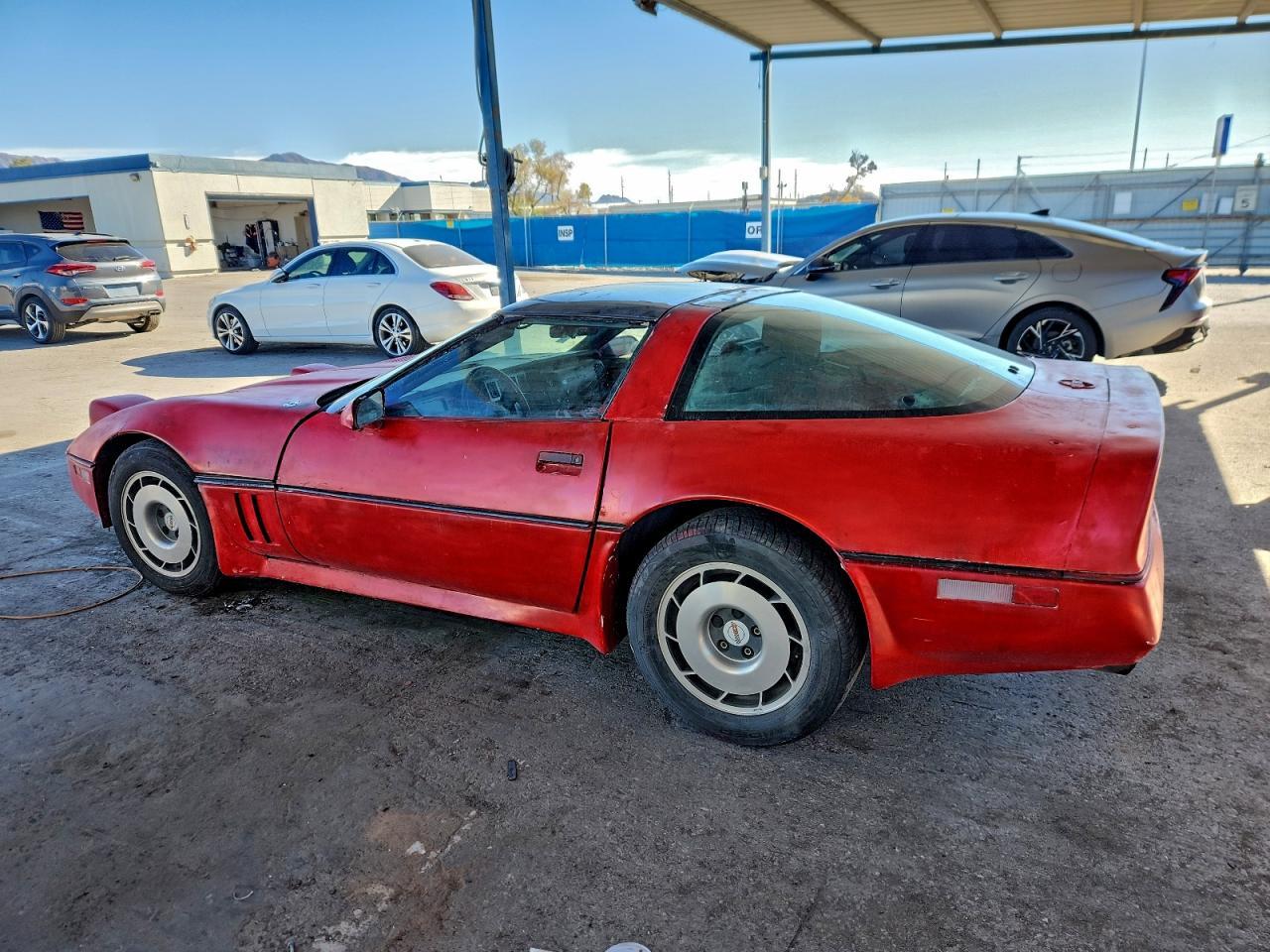 1985 Chevrolet Corvette - Фото 2