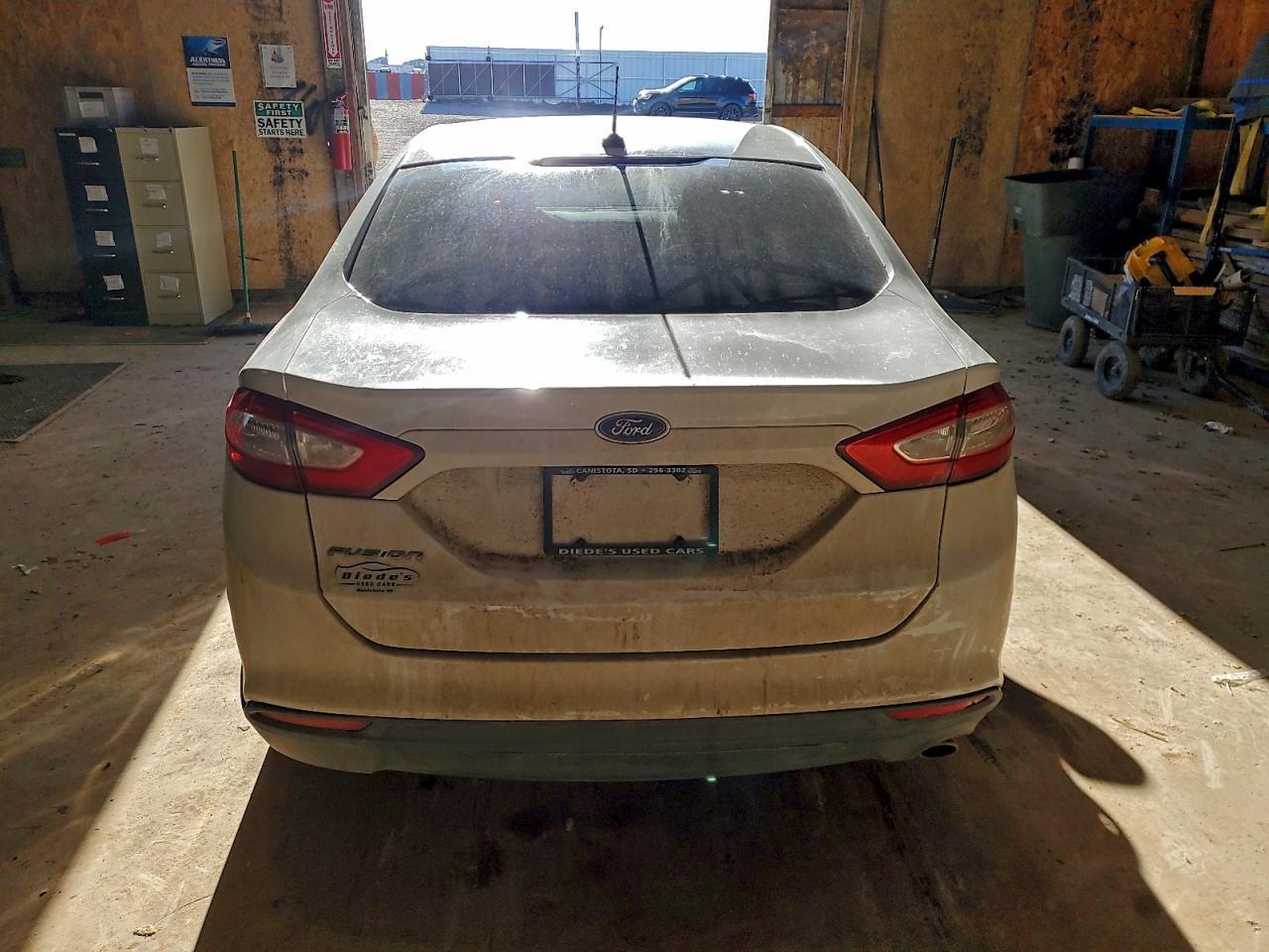 2014 Ford Fusion S - Фото 6