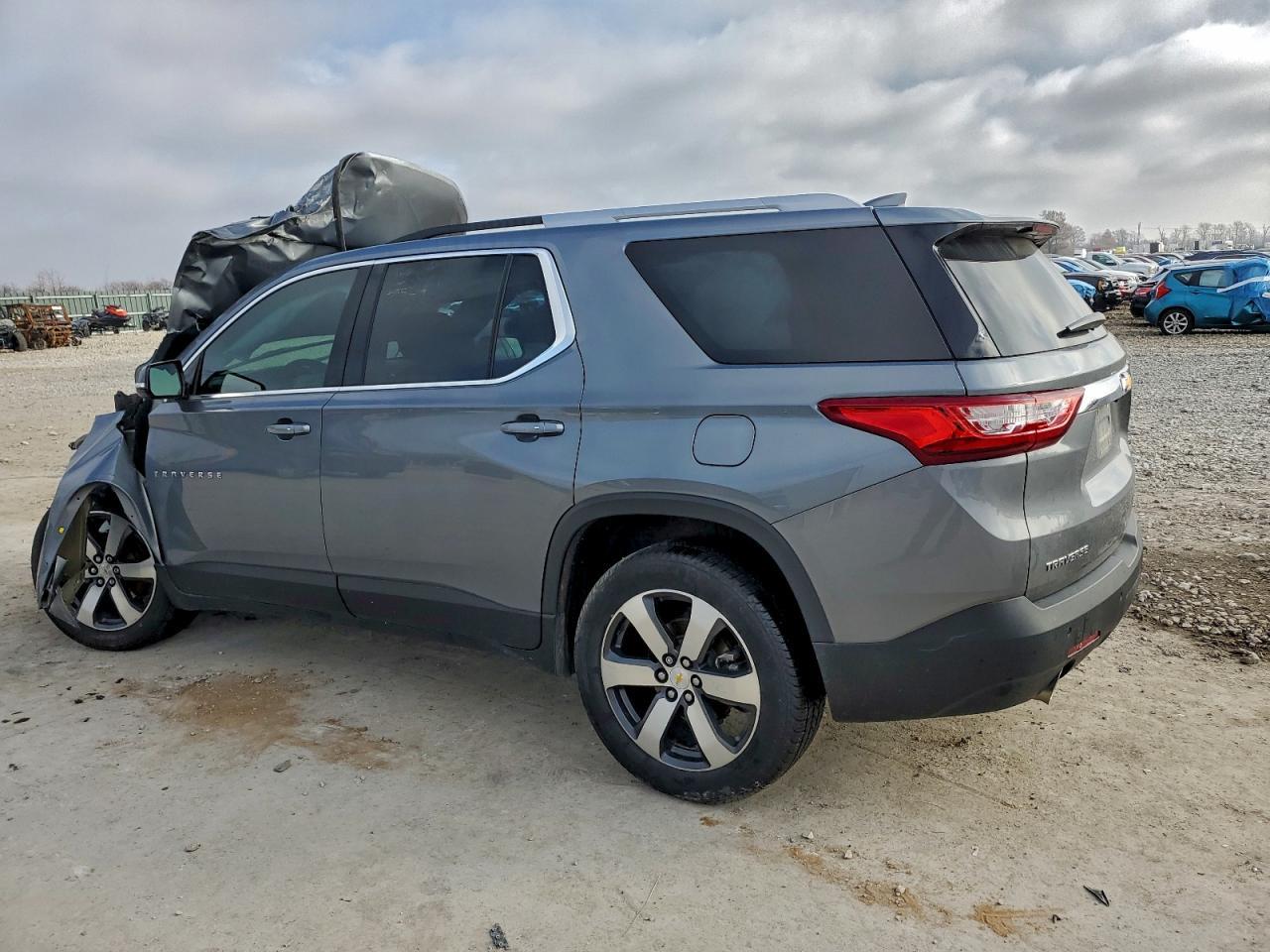 2018 Chevrolet Traverse Lt - Фото 2