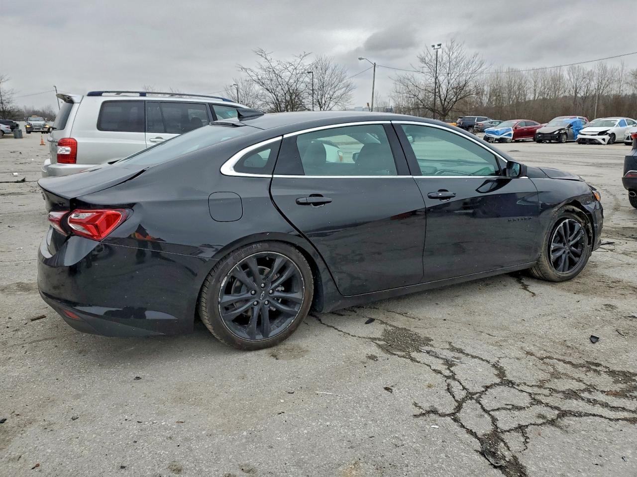 2025 Chevrolet Malibu Premier - Фото 3