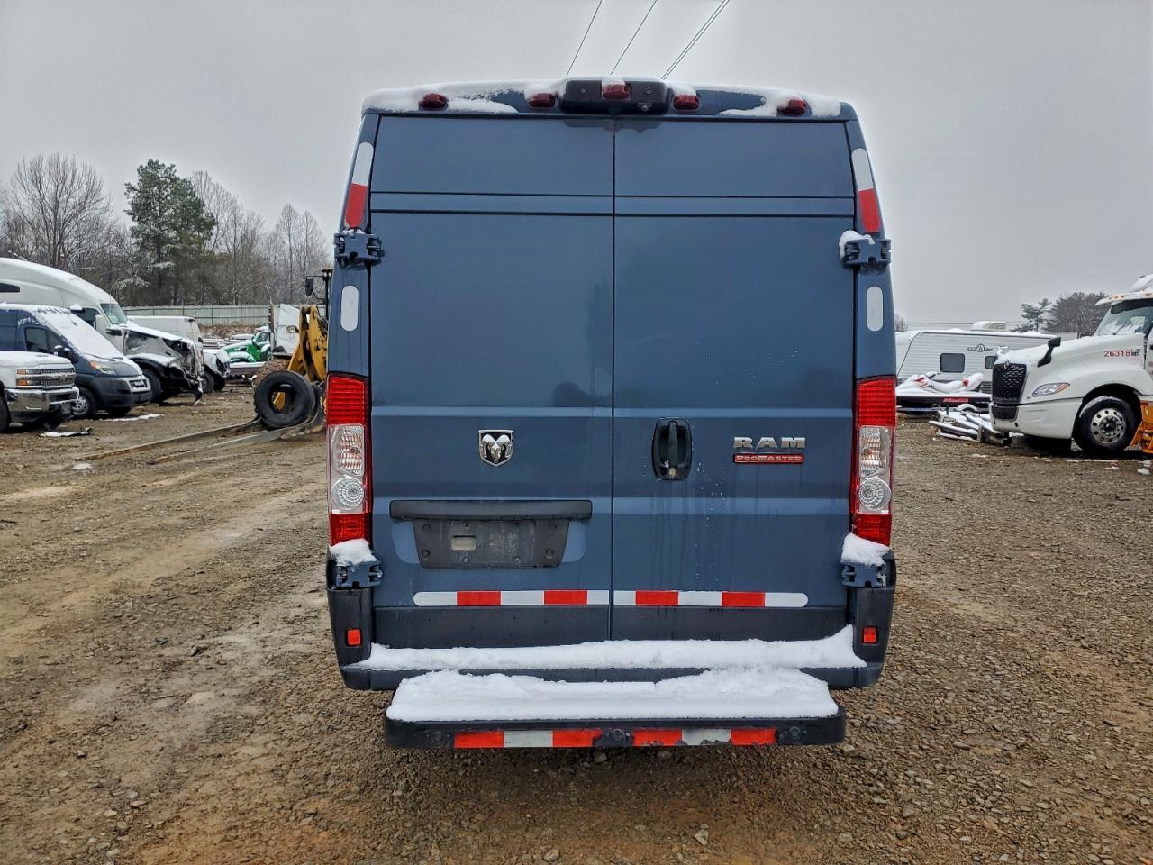 2020 Ram Promaster 3500 Delivery Van - Фото 6