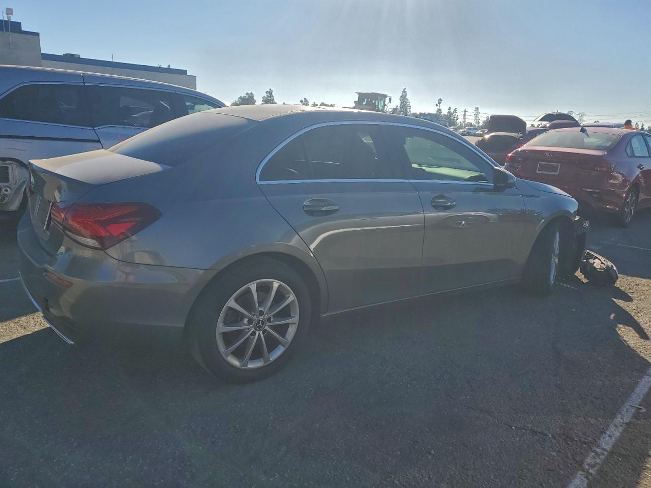 2020 Mercedes-Benz A 220 - Фото 3