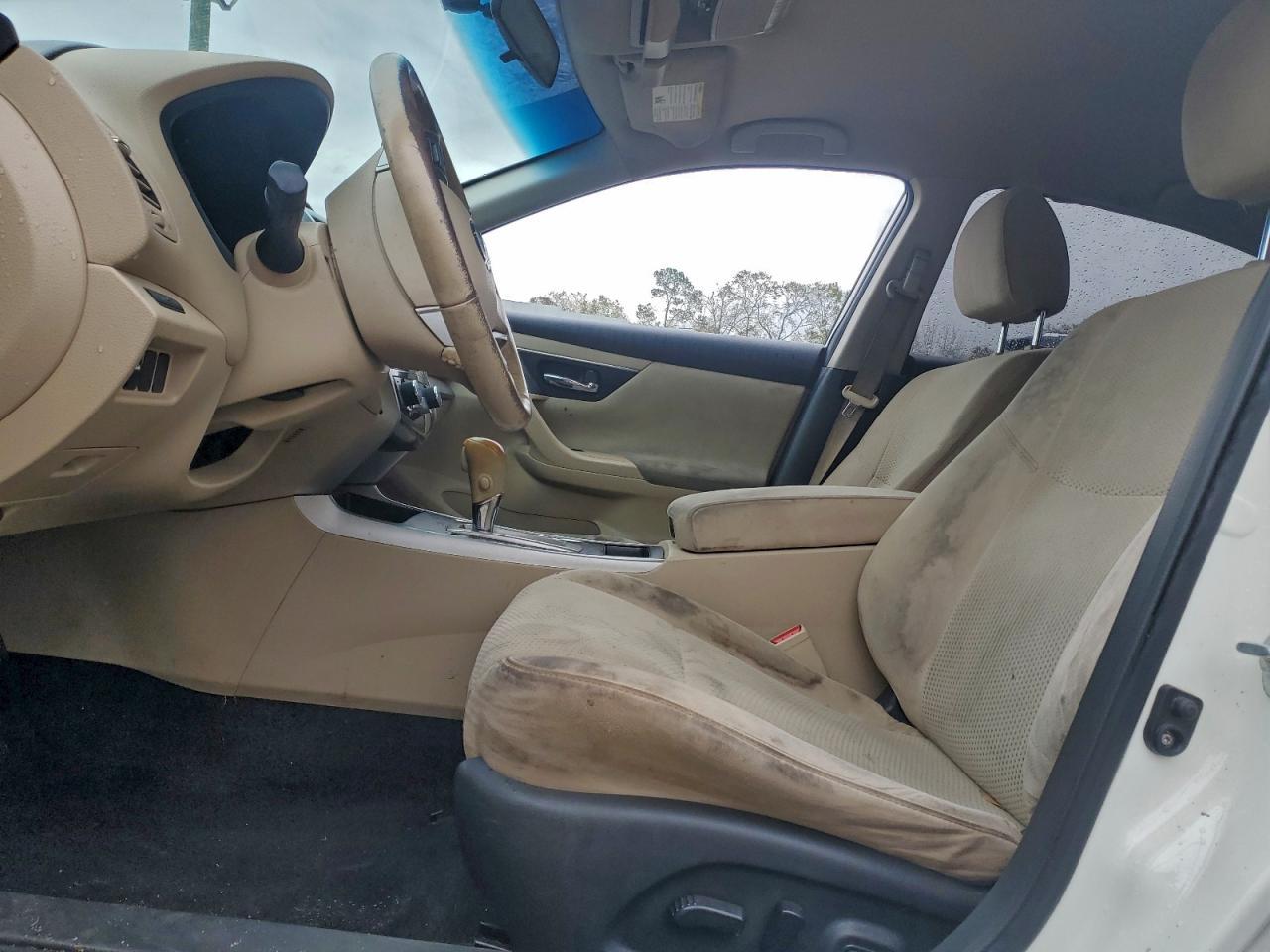 2015 Nissan Altima 2.5 - Image 7