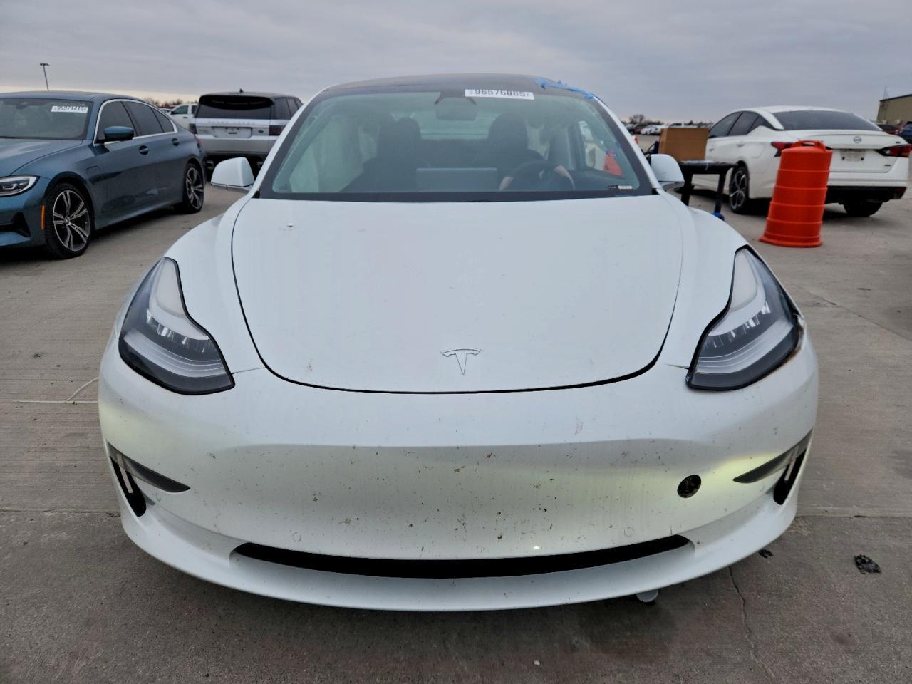 2020 Tesla Model 3 - Фото 5