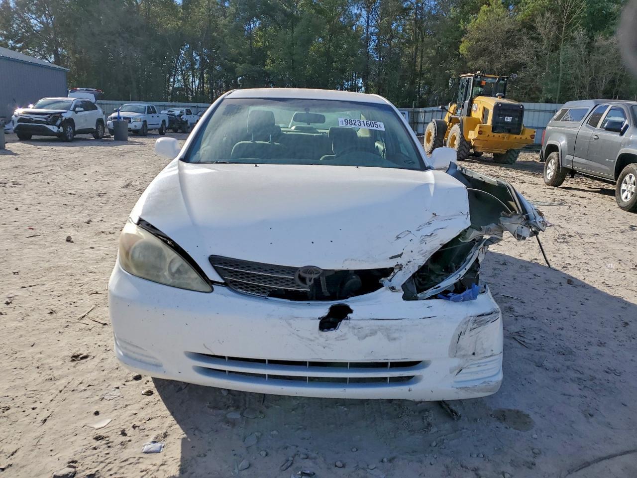 2002 Toyota Camry Le - Image 5