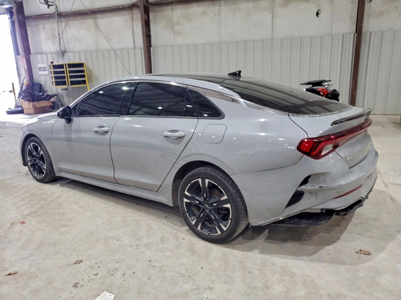 2023 Kia K5 Gt Line - Фото 2