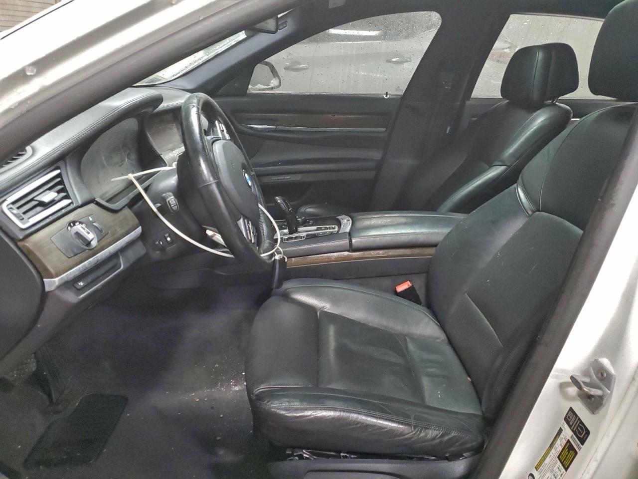 2013 BMW 750Li - Фото 7