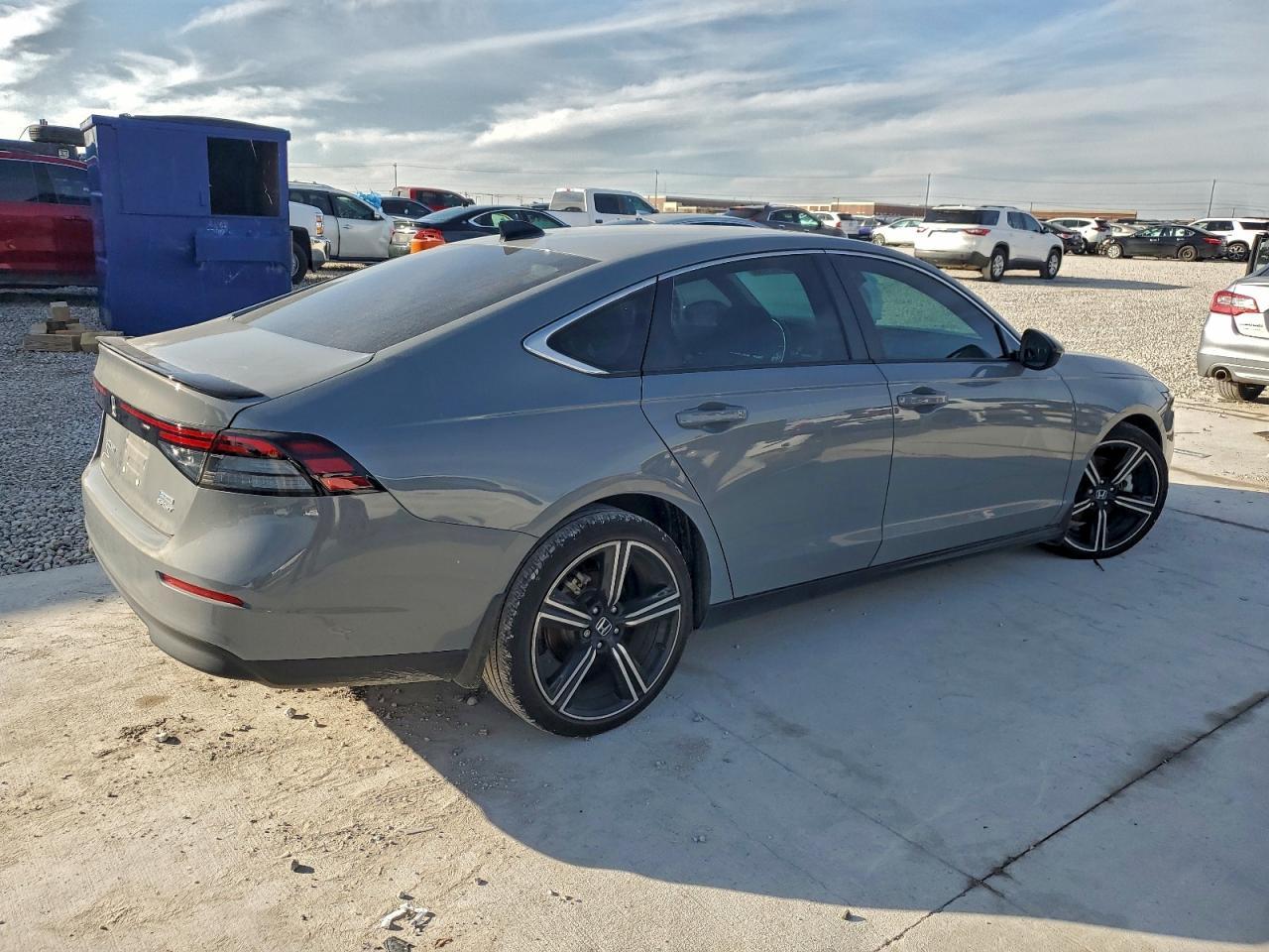 2024 Honda Accord Hybrid Sport - Image 3