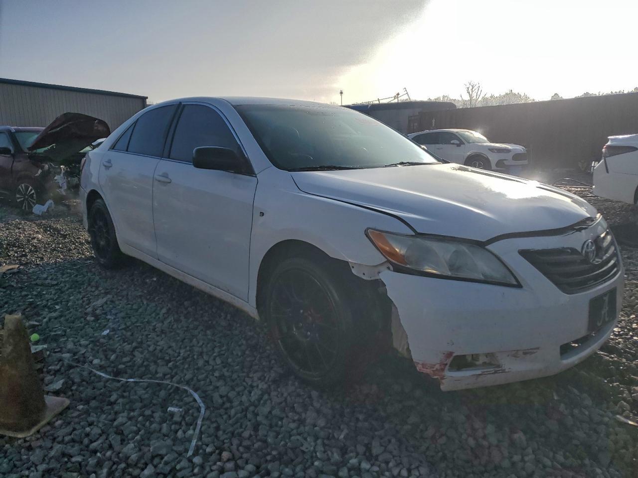 2007 Toyota Camry Le - Image 4