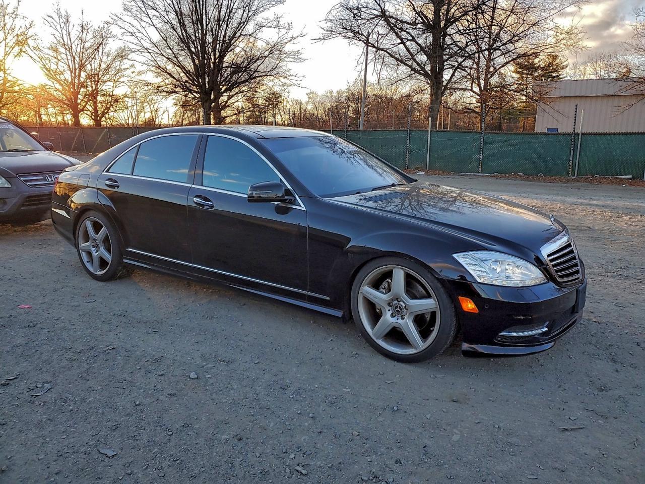 2011 Mercedes-Benz S 550 - Фото 4