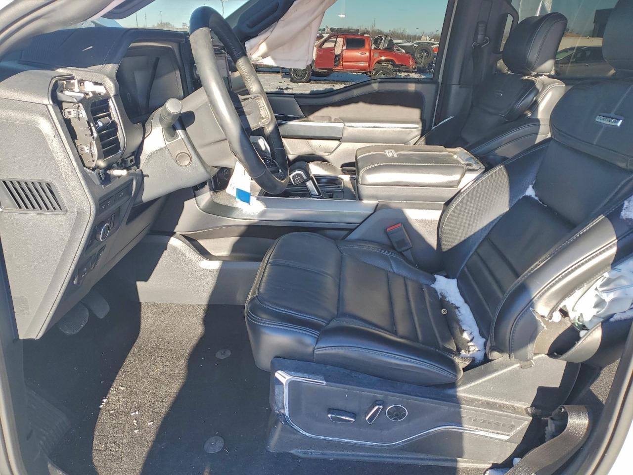 2024 Ford F150 Platinum - Image 7