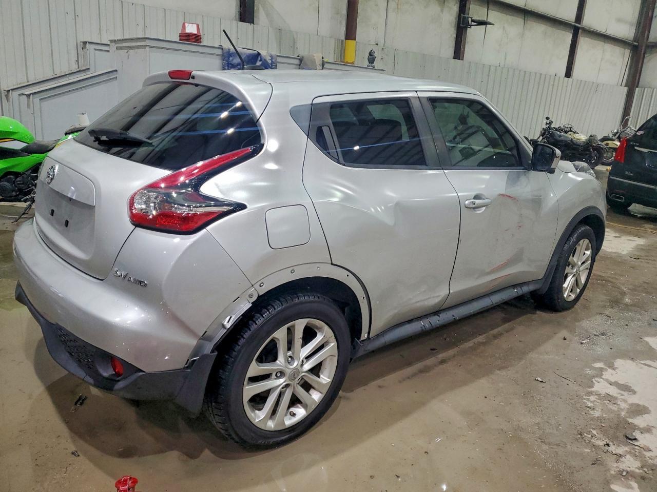 2015 Nissan Juke S - Фото 3