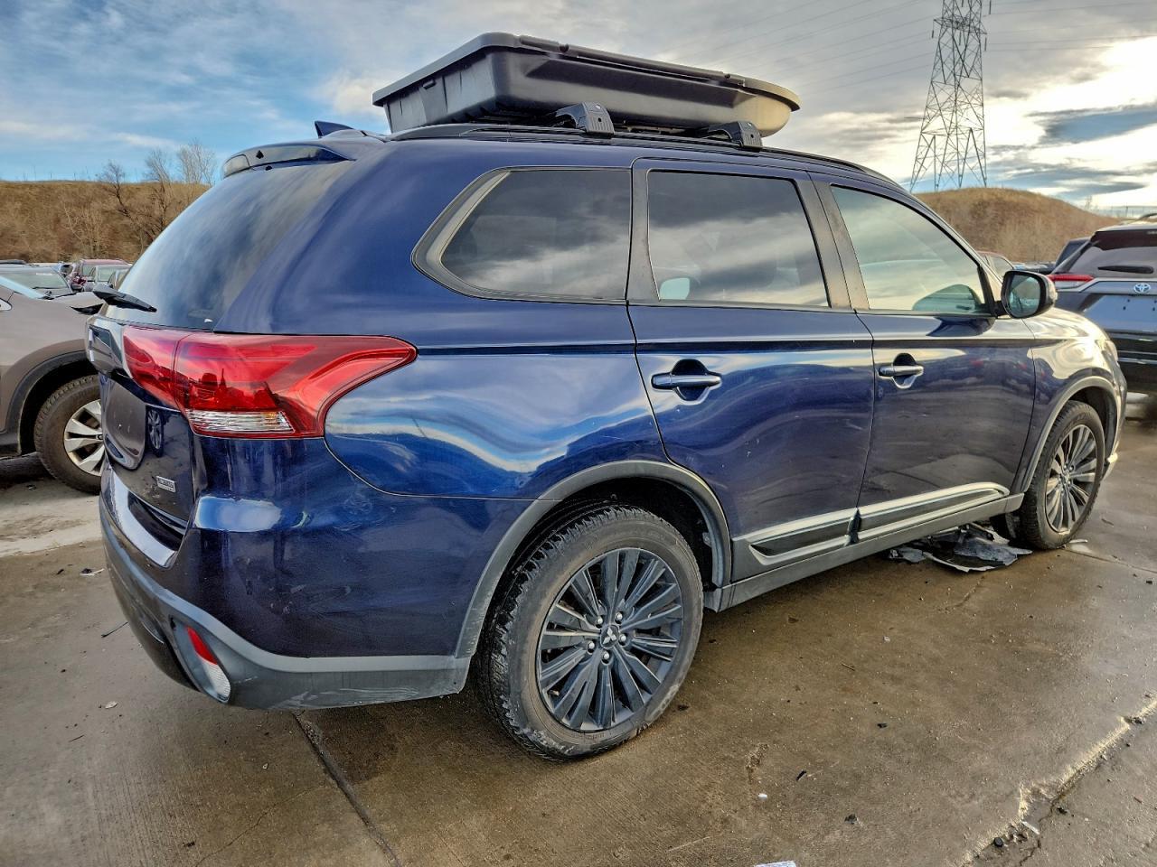 2020 Mitsubishi Outlander Se - Фото 3