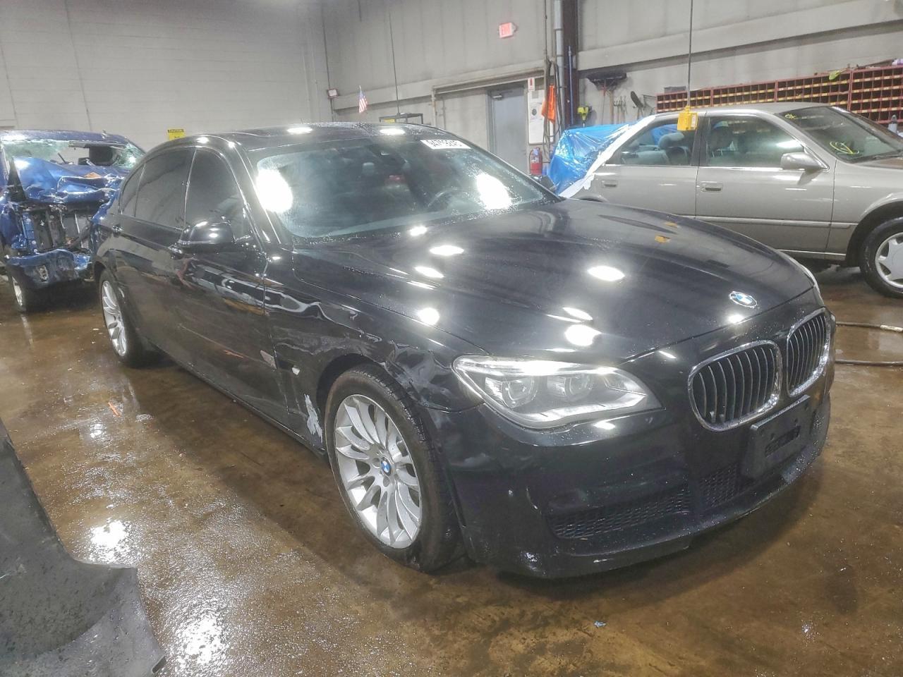 2014 BMW 750 Lxi - Фото 4