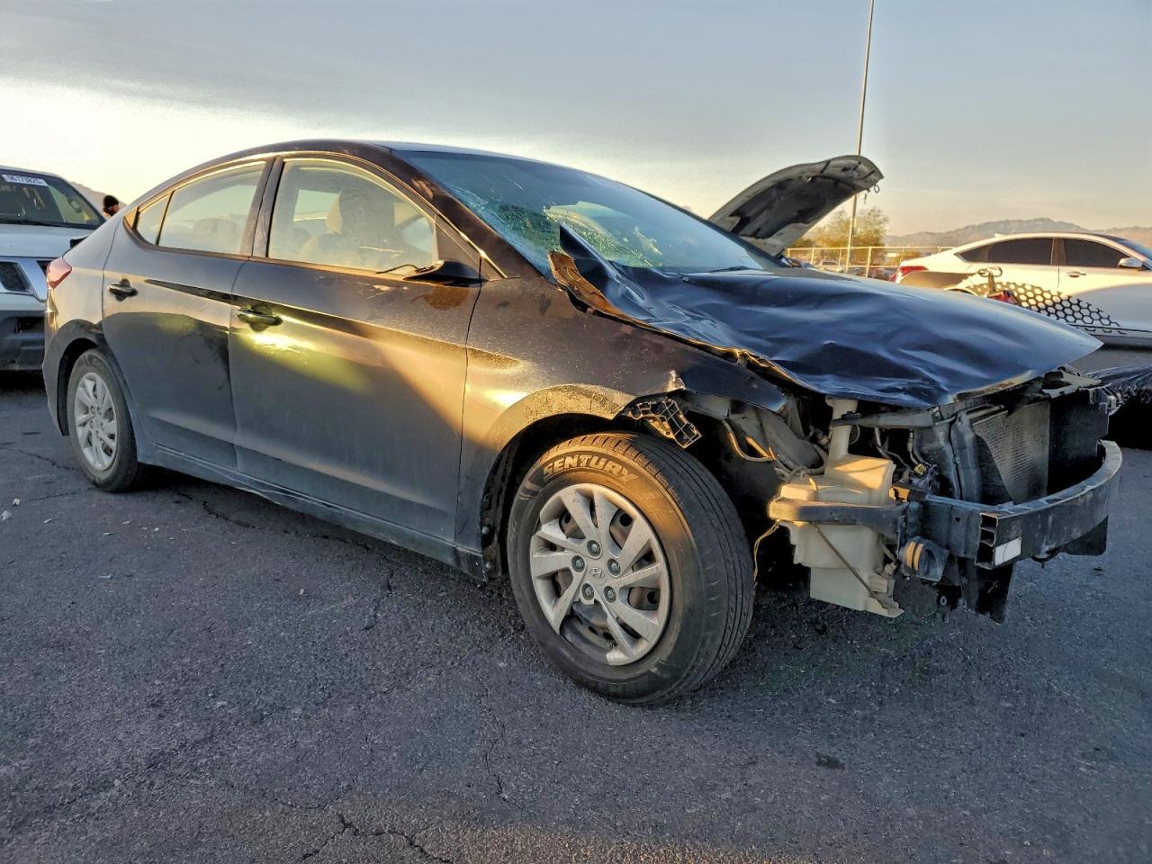 2018 Hyundai Elantra Se - Фото 4